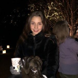 Meet your Posher, Lily